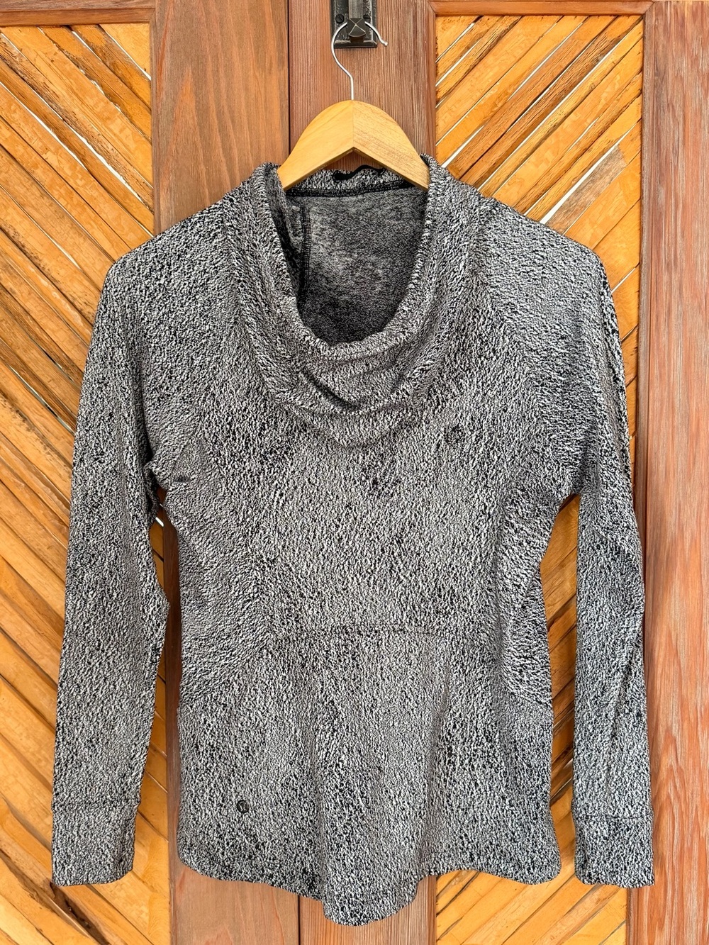 Lululemon Ready To Rulu Hoodie
Running Luon Spray Jacquard White Black - Picture 6 of 6